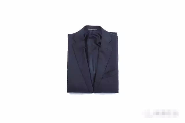 定制西装如何收纳整理好,正装西服怎样打包
