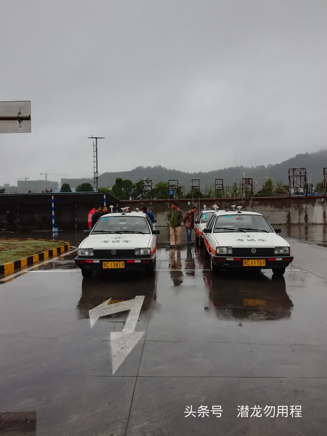 2022驾考新规是难了还是简单了,驾考新规开始实施了没有