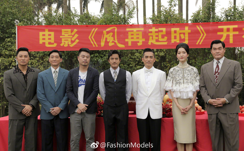 杜鹃模特高级感图片,杜鹃变身超然