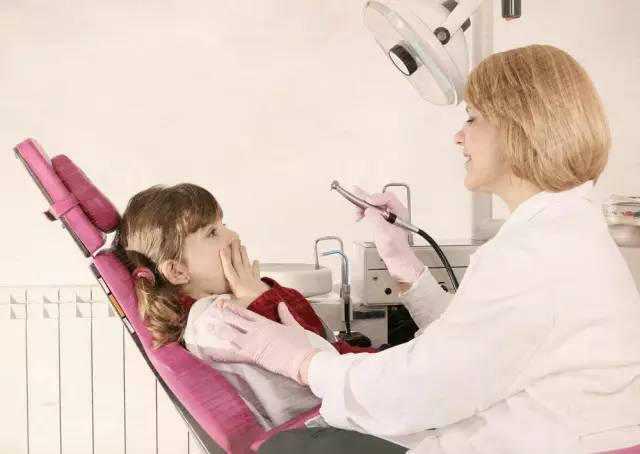 怎么消除内心的恐惧感,如何解决孩子内心恐惧心理