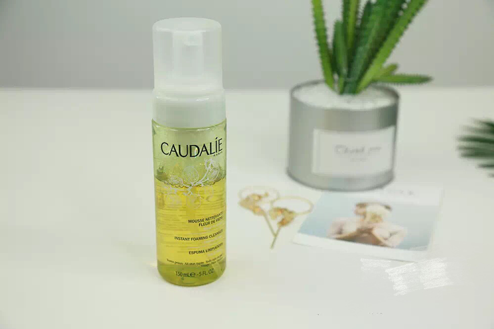 男生洗面奶推荐学生党平价,油敏皮洗面奶学生党平价拼多多