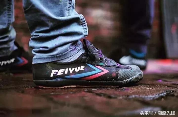 回力经典款和飞跃经典款哪个舒服,飞跃和回力是一家吗