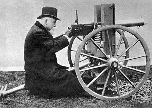 被称为收割机的机枪,军用的大型机枪