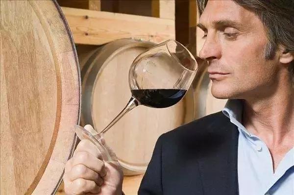 带你品鉴酒文化,葡萄酒大师品鉴红酒
