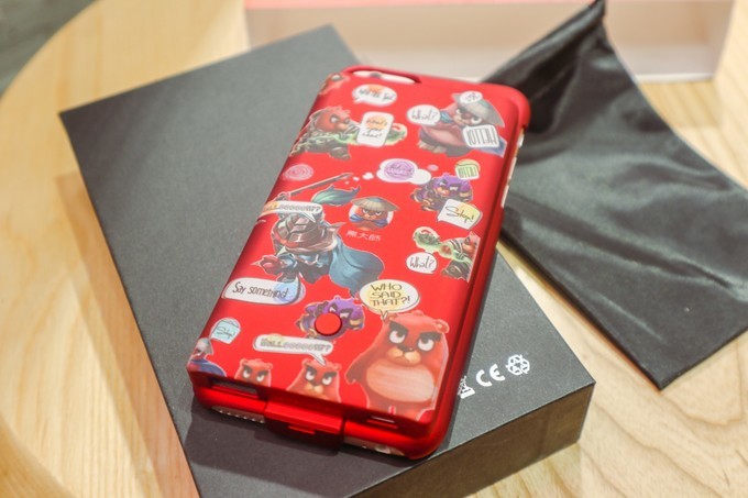 背夹式充电器,背夹式充电器好不好用