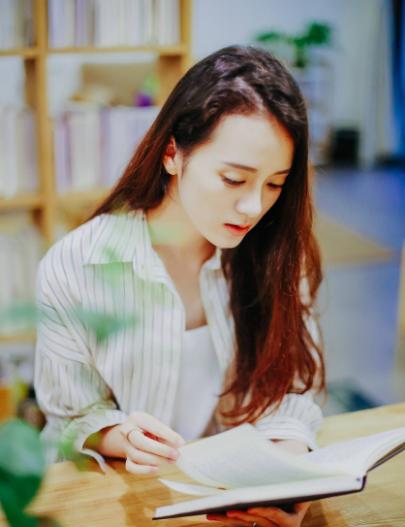 所有脸型缺陷都适合剪的刘海,想剪刘海但不知道什么刘海最合适