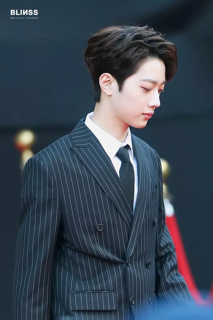 本周TA最潮｜水晶雪莉一酷一美防弹茶蛋*服私**完美碾压