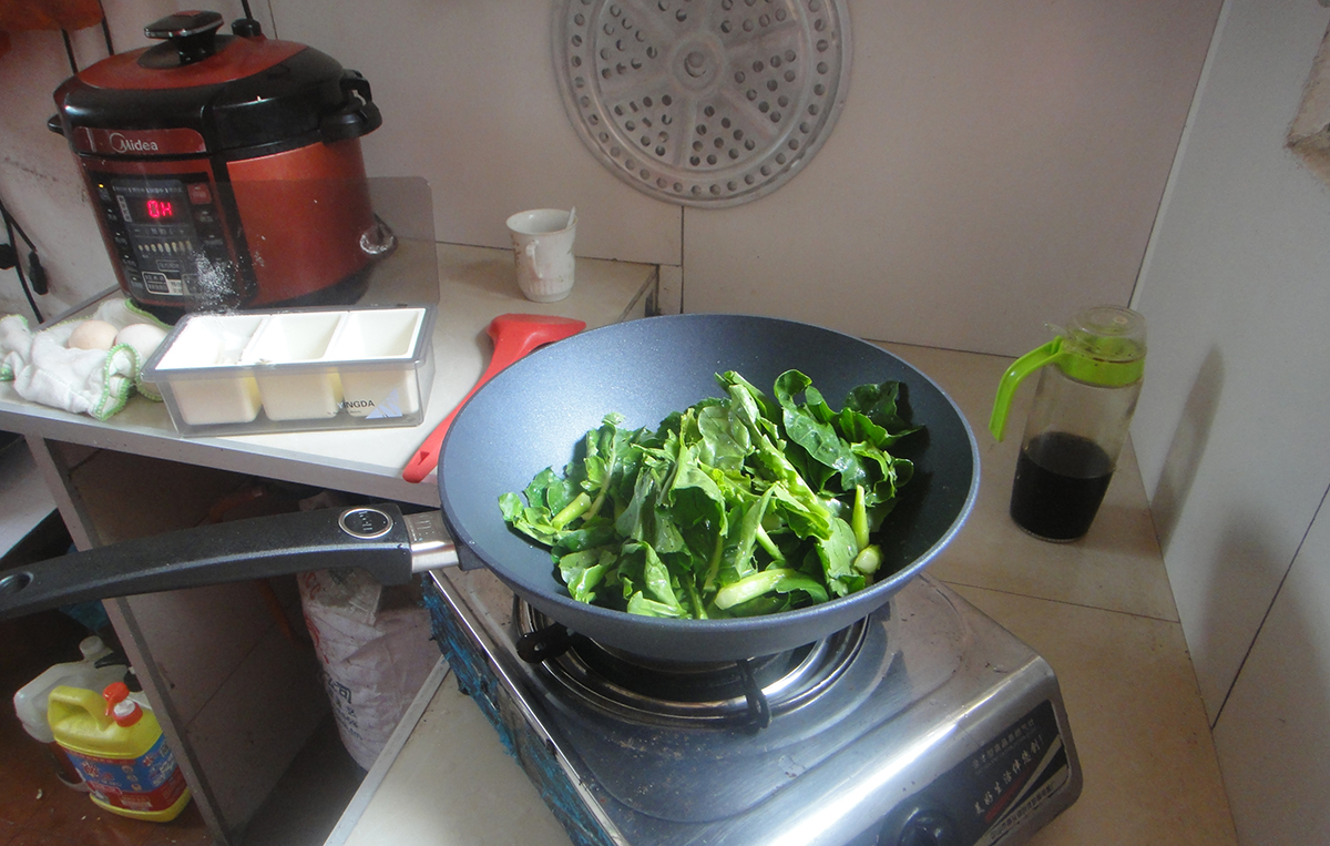 德国WOLL不粘锅炒锅,德国woll不粘锅好吗