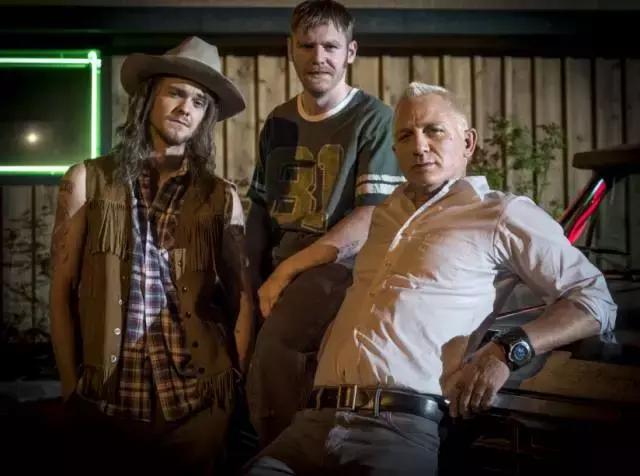 最近抢钱大案,抢钱案真实案件