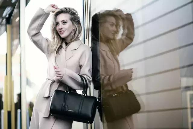 身高只有152cm的她用高衣Q惊艳了世界！