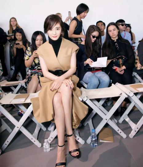 最显气质的驼色大衣,驼色气质大衣