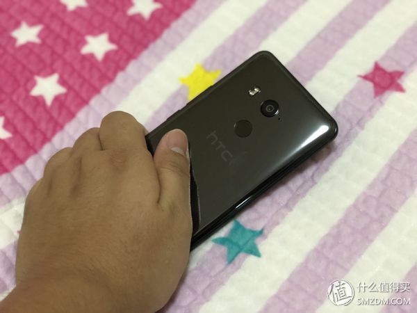 htcu11和htcu11+对比,曾经的王者沦落成乞丐
