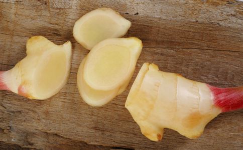 冻疮不仅让手变肿，还会溃烂，每年都会复发，7个方法帮你根除