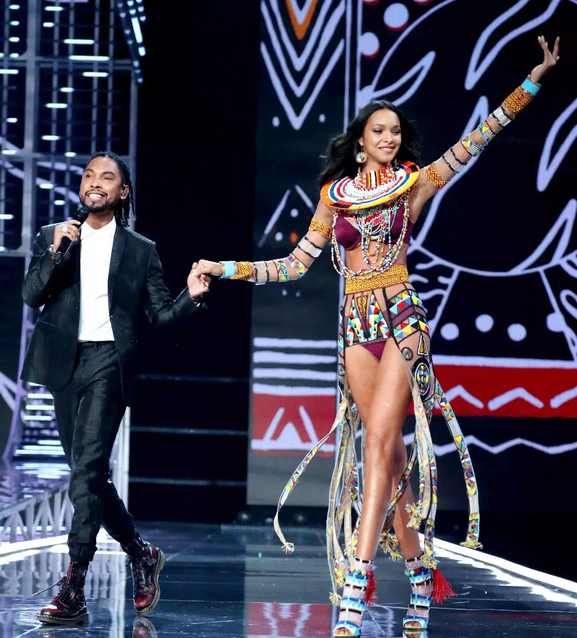 经典维密大秀,2017年维密大秀精彩集锦