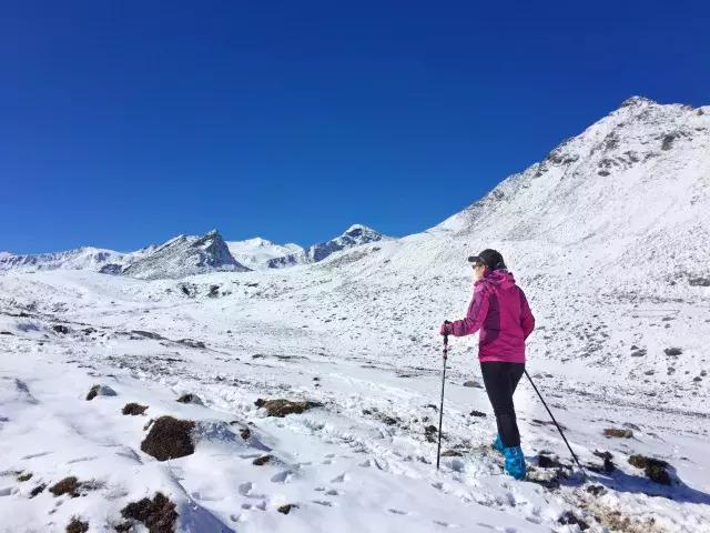 乌孙古道天堂湖在琼库什台吗,乌孙古道天堂湖到黑英山多远