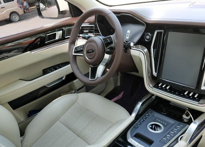 众泰t600车主谈油耗,2018年众泰t700油耗实测