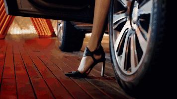 奚梦瑶摔跤对他造成的影响有多大,奚梦瑶维密大秀摔跤