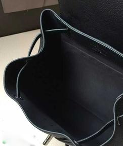 lvlookme包鉴定,lv包包lockme属于哪个系列