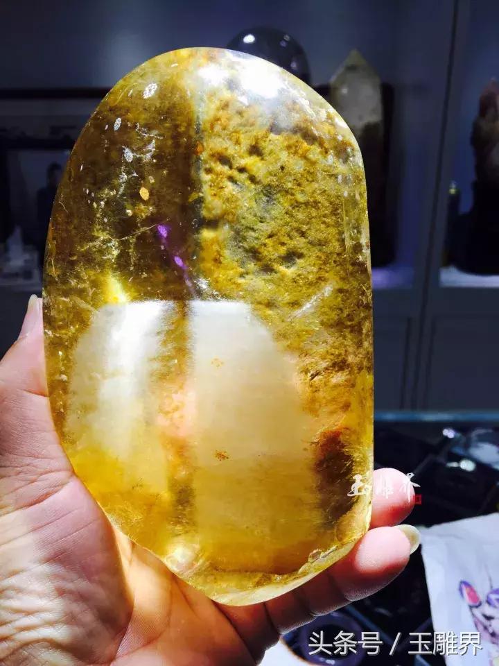 水晶地摊,天然水晶真的很便宜吗