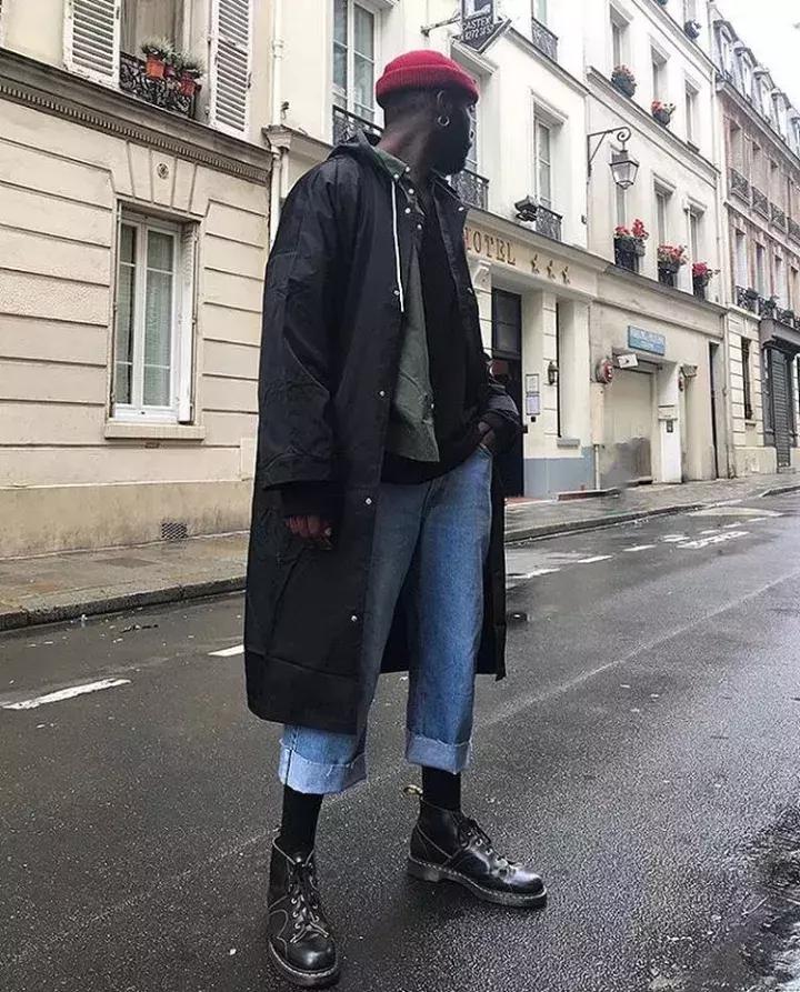 尽管山寨货很多，但谁都想买一双正宗的「Dr.Martens」