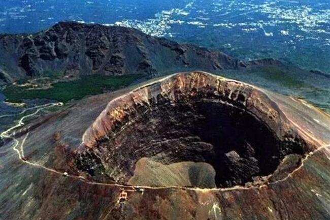 火山喷发会有什么奇观,世界上的火山喷发