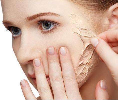 怎样缓解法令纹脸部皮肤松弛下垂,脸部皮肤松弛怎么办如何解决