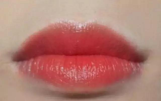 akfm系列哪支口红最好看,第一次买口红买几支