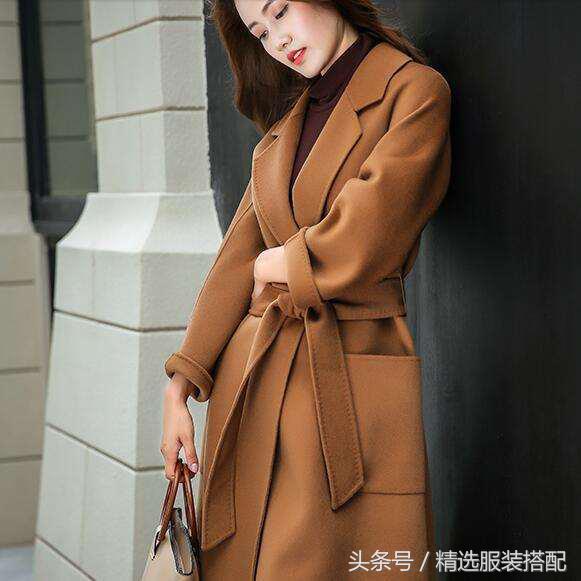 腰间有褶的大衣,什么版型的大衣修身不显胖