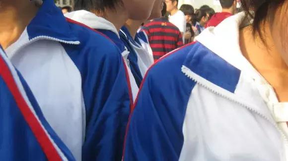 再见了二年级,新建二中报道