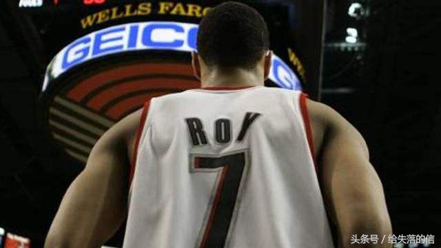 罗伊—未能接班科比的“黄曼巴”,双腿都失去半月板却仍在飞翔