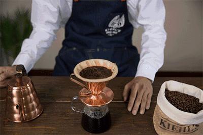 Gucci咸菜、Burberry泡面、范思哲咸鸭蛋到底什么味道