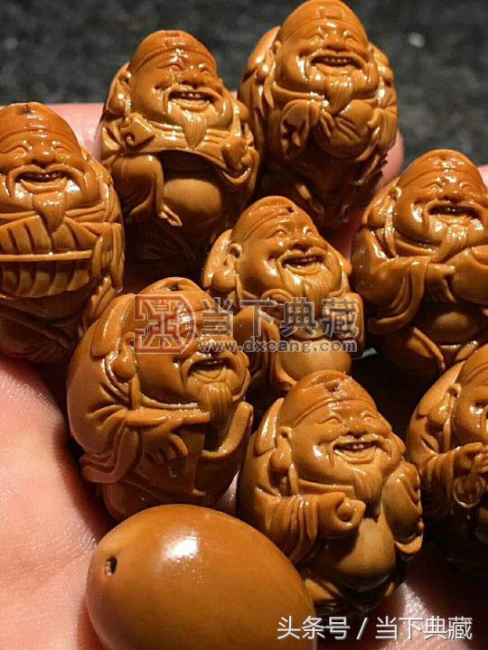 橄榄核老油核手串价格,橄榄核手串油核包浆快吗