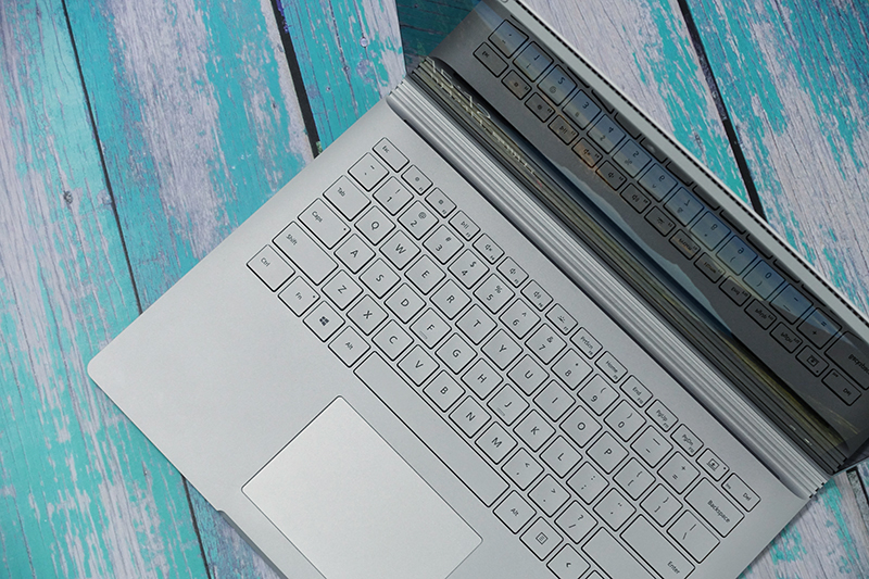 微软SurfaceBook213.5测评,surfacebook2评测
