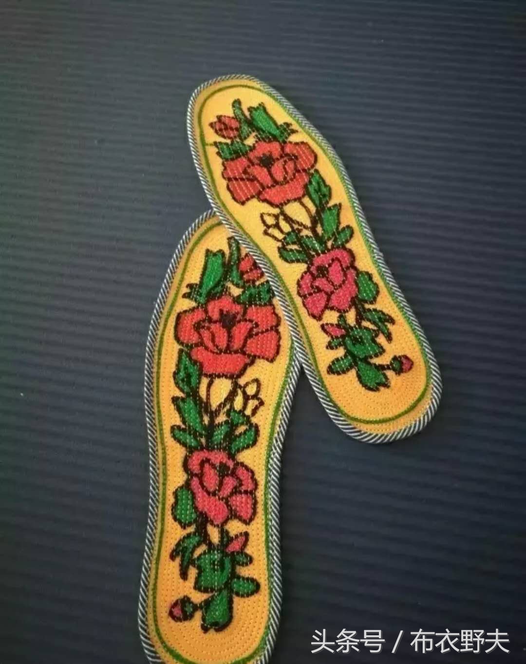 庄浪绣花鞋垫踩在脚下的艺术品——也是男女之间传情的信物