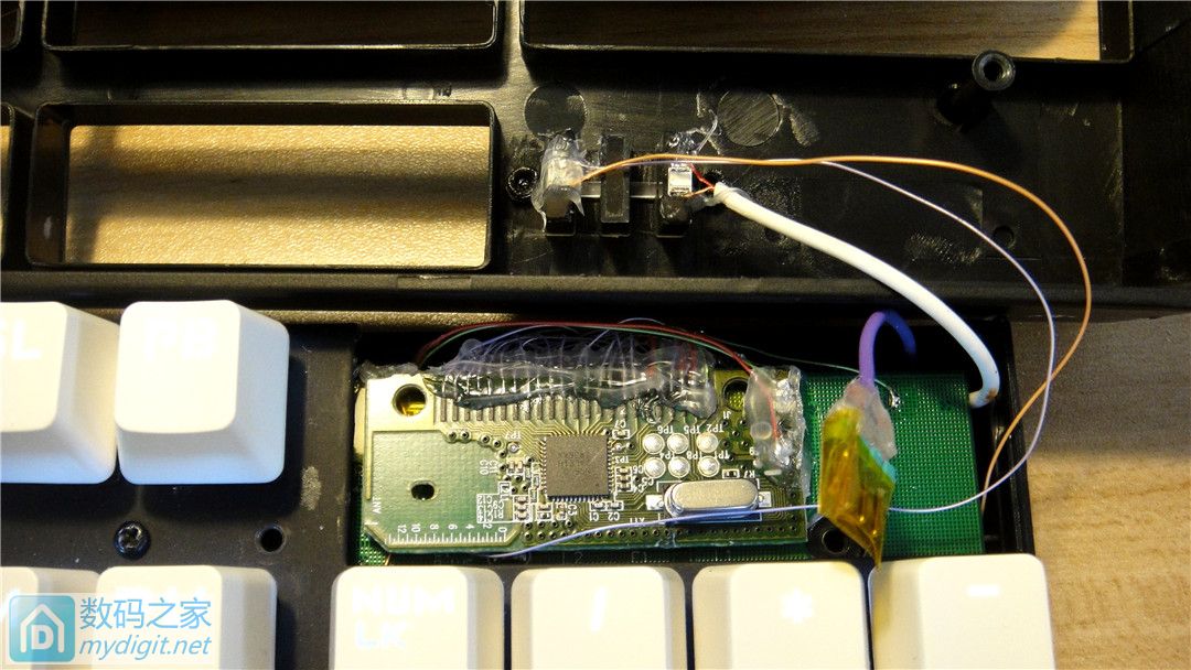 罗技光轴机械键盘,罗技樱桃轴机械键盘