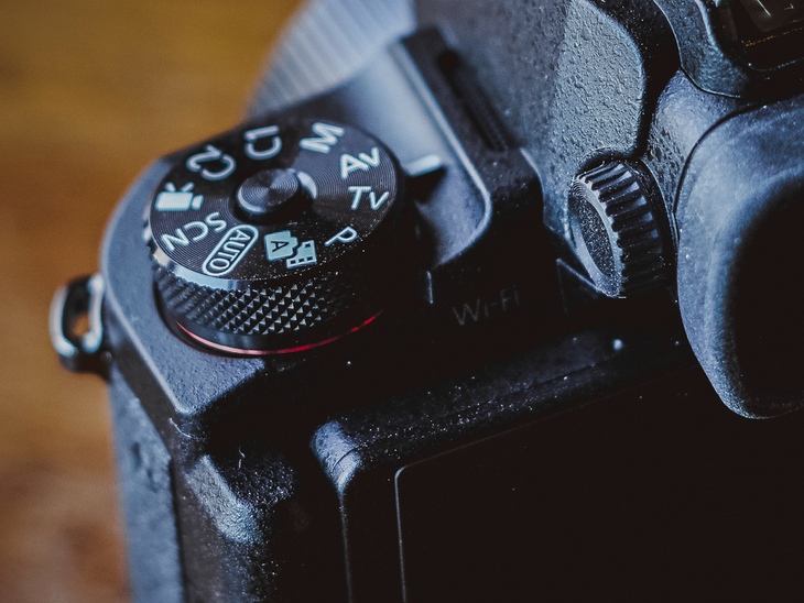 全球首款APS-C画幅变焦卡片机佳能G1XIII评测网友：真不该买单反