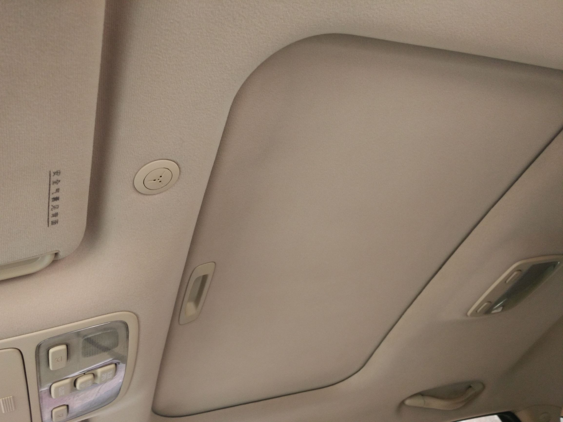 07款2.7L途胜，V6、4WD、开过的人都说好，动力杠杠的！