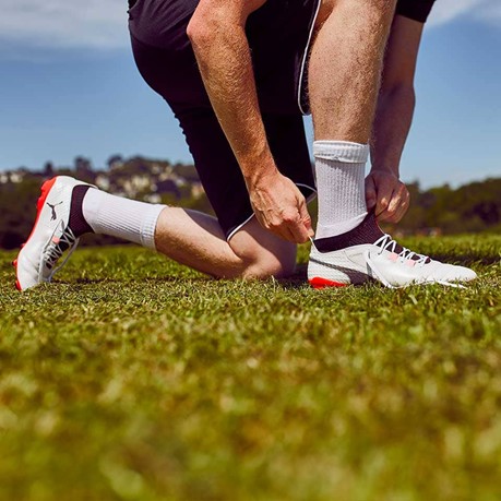 哪款足球鞋最好,适合中国人脚型的足球鞋