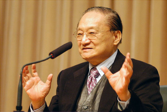 金庸先生武侠小说评价,金庸小说评价