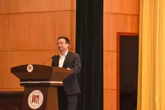 贵州疾控专家进校园：假如室友患了艾滋病你会害怕吗？