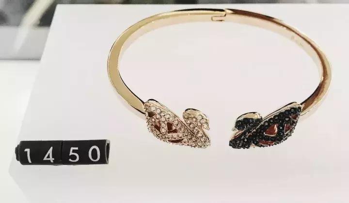 施华洛世奇圣诞脱单,施华洛世奇闪亮魅力