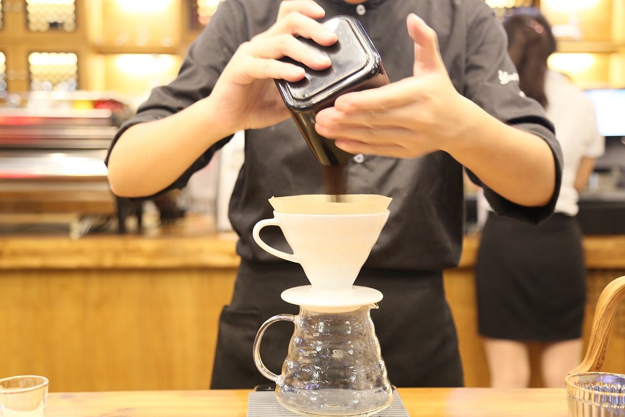 手冲咖啡与直接泡的区别,手冲咖啡粉一般加多少水