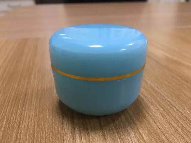 怎样判定身上痒是疥疮,专家治疗皮肤瘙痒症视频