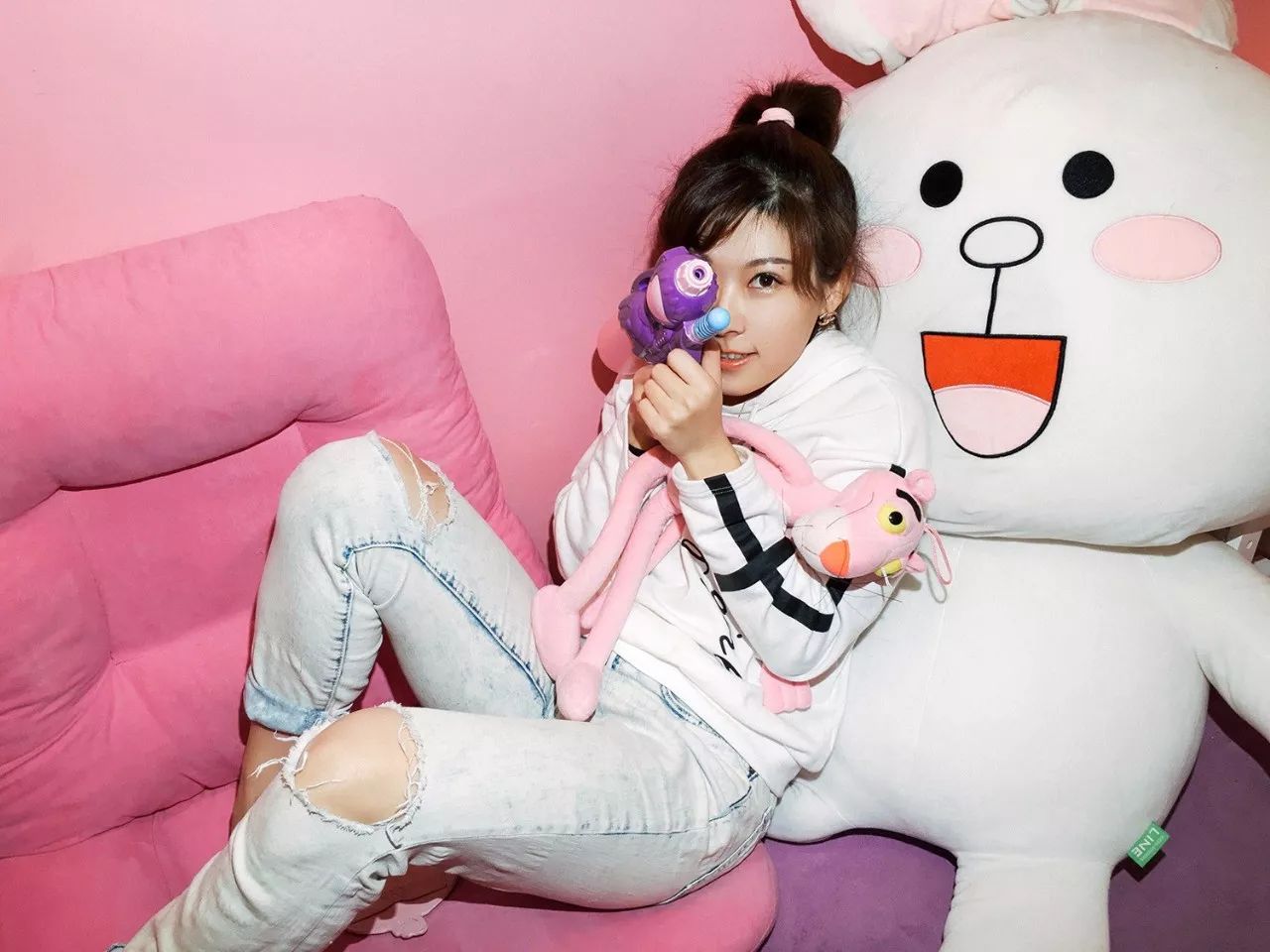 摄影神牛v1闪光灯使用方法,神牛闪光灯a1有效距离多少