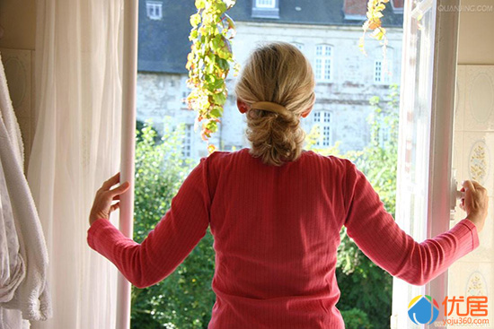 对付潮湿环境下的虫子,趋光的虫子怎么对付