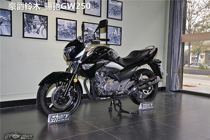 全民跑山时代的入门利器——两款250级别的合资街车