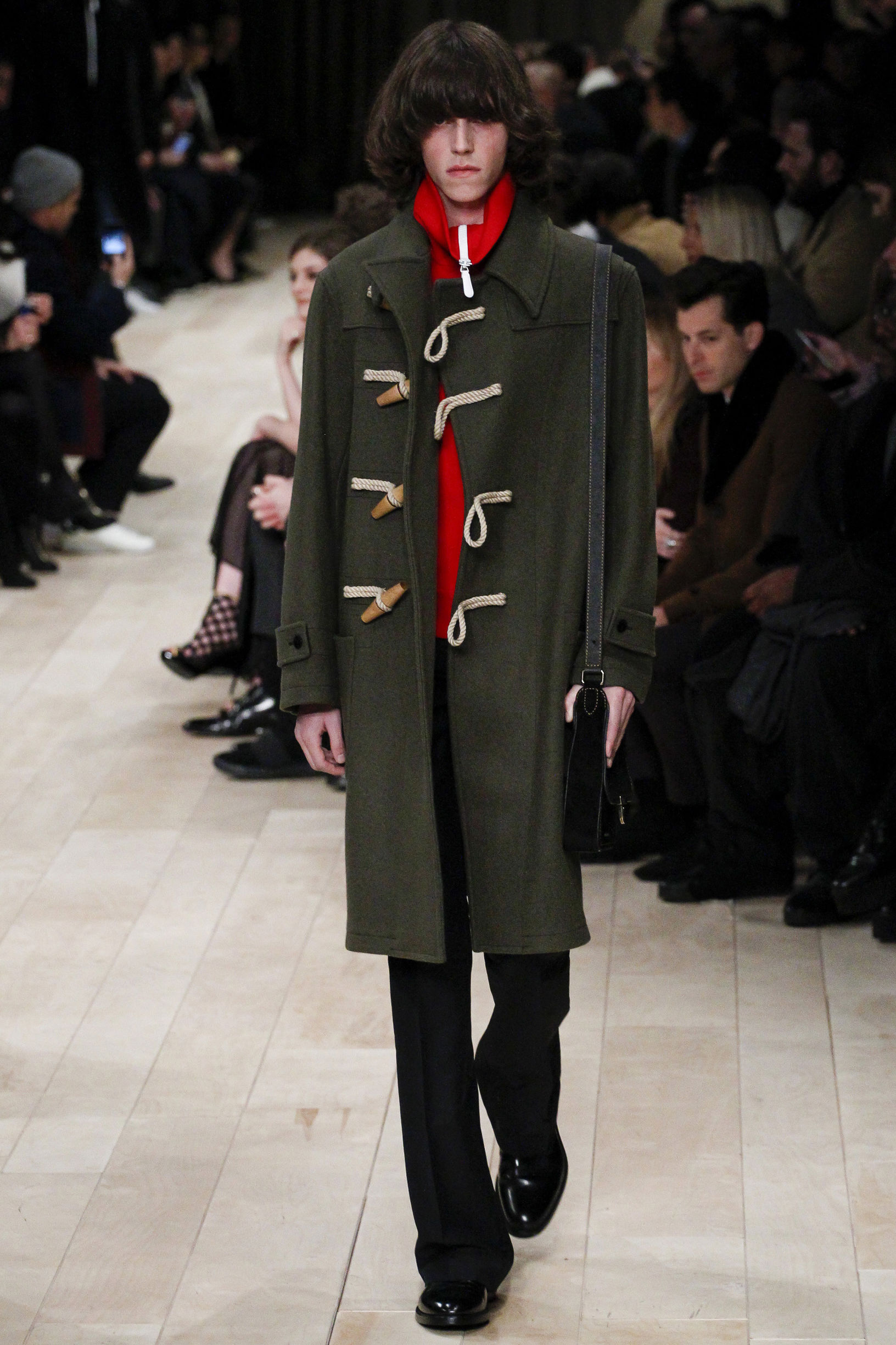 burberry男装街拍,burberry新季迷惑时尚单品男装