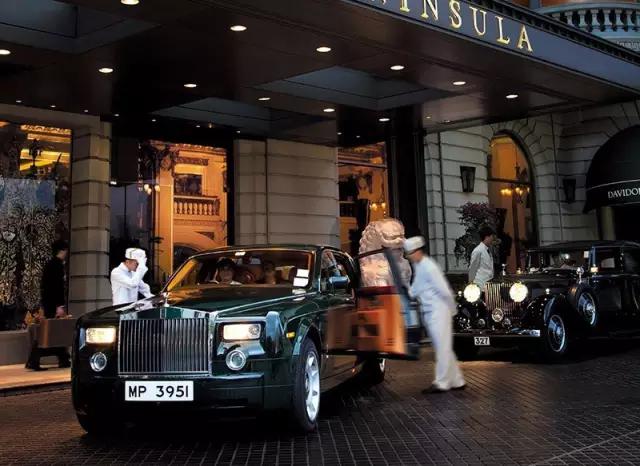 一开始我也不懂，为什么名人都爱住这些老酒店，直到...