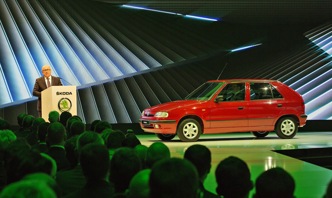 成功汽车25周年庆,成功汽车二十五周年庆