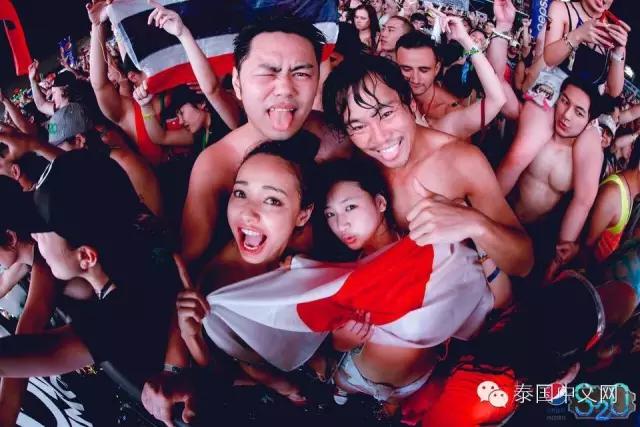 泰国泼水节中国游客,万人空巷的泰国泼水节